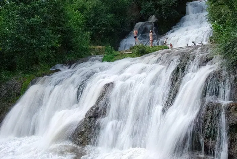 chervnogradskyj vodospad